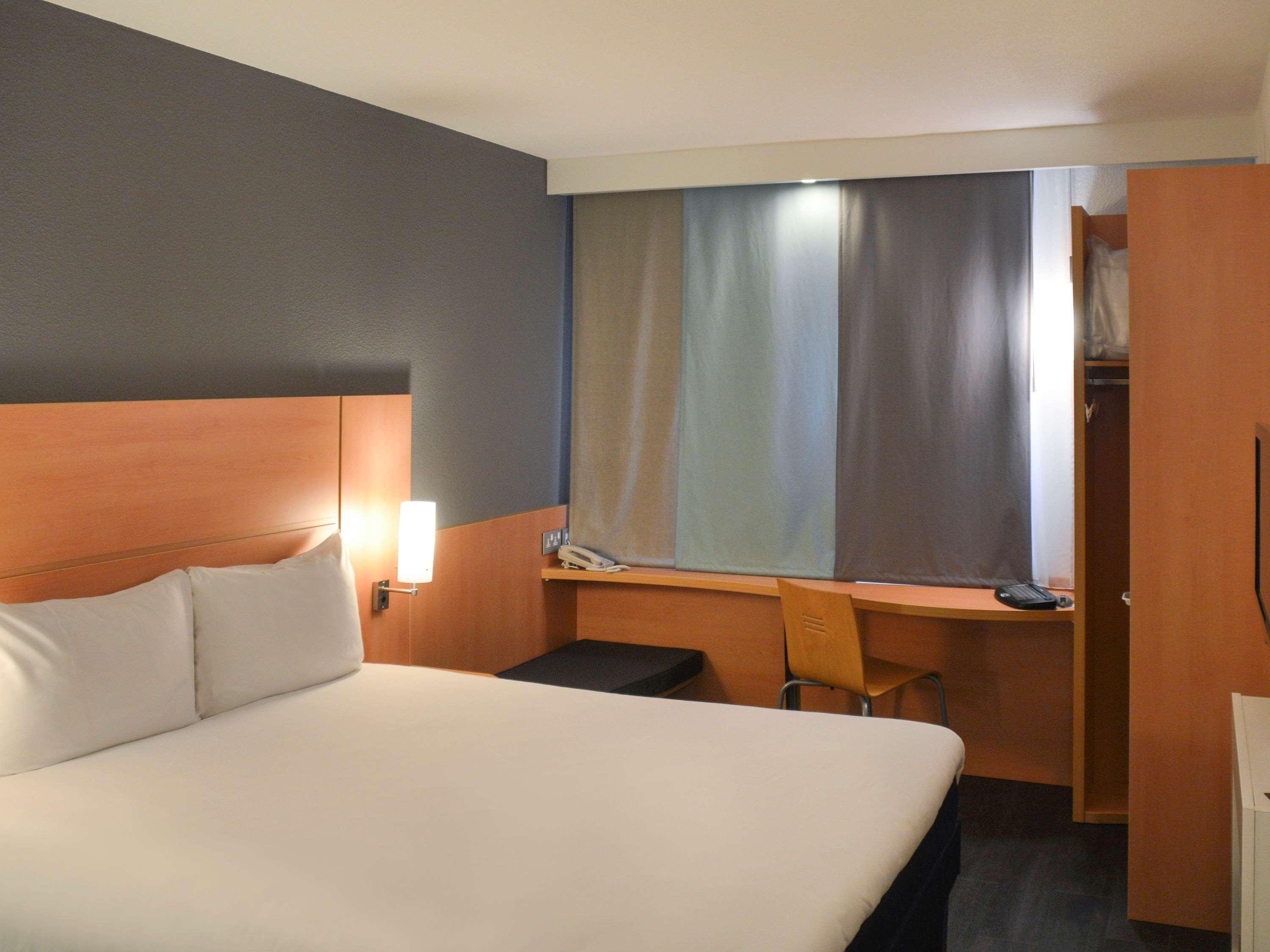 Ibis Reading Centre Hotel Buitenkant foto